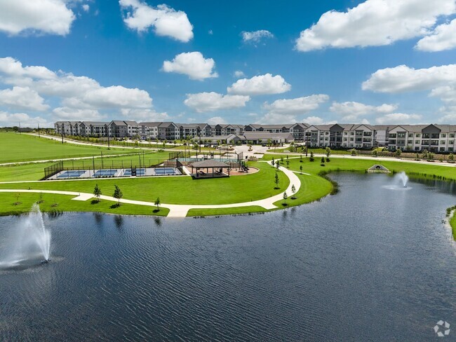 Building Photo - The Merle on Howard Rental