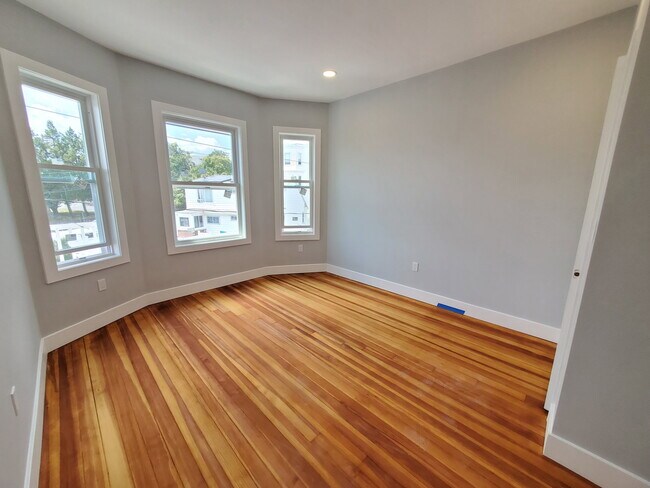 Photo - 31 Faywood Ave Unidad U1