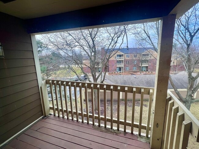 Photo - 120 Glengarry Dr