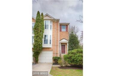 3 LEVEL TOWNHOUSE WITH 1 CAR GARAGE END UN... - 3 LEVEL TOWNHOUSE WITH 1 CAR GARAGE END UN...