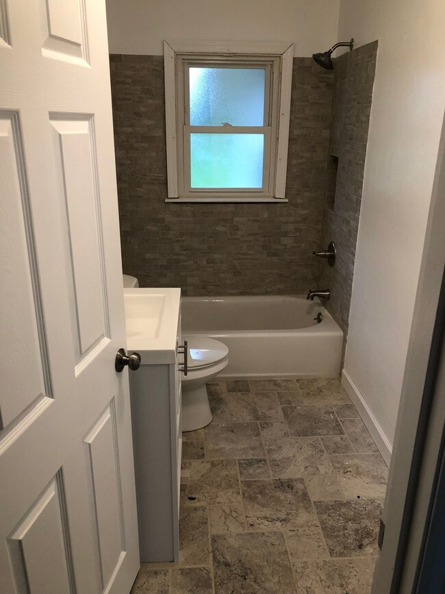 Photo - 109 E Smith St
