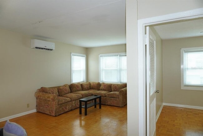 809 W Park Ave Unit B