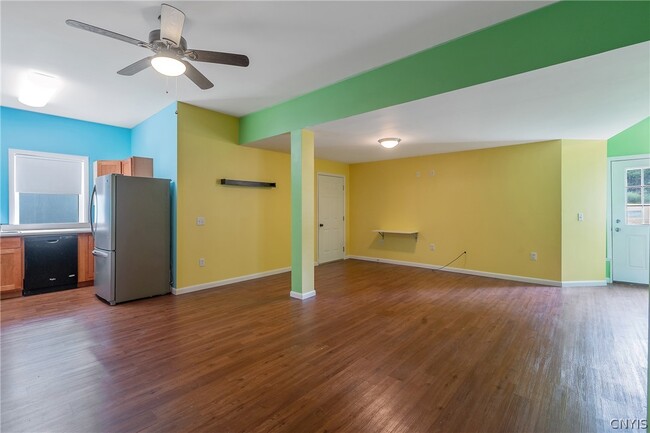 Photo - 51 Singleton St