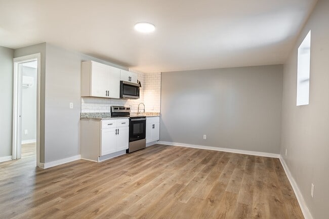 Building Photo - Discover Modern Living at Genesis Apartments – Cleveland, TN Unit 12