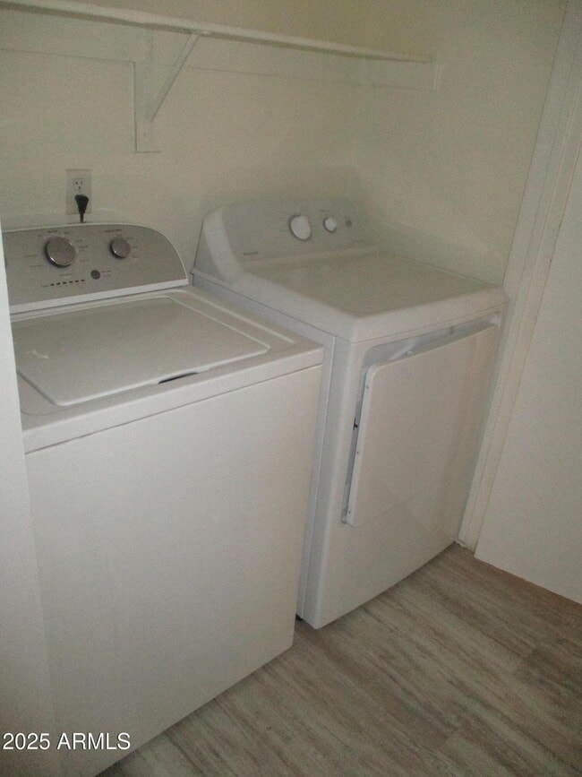 Photo - 2350 E Spruce Dr