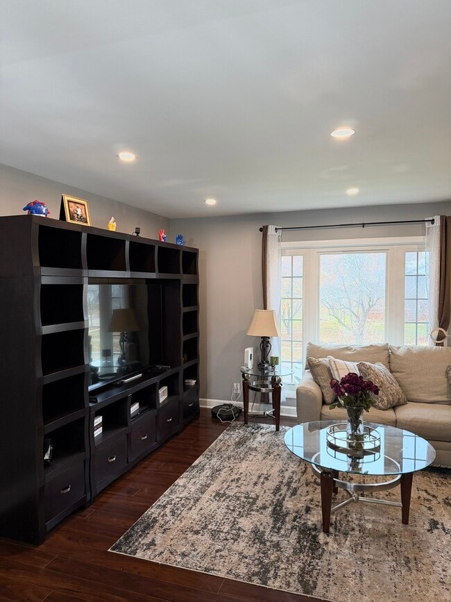 Photo - 715 Lacy Ave