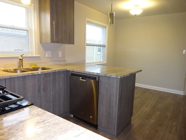Photo - 5857 W Montrose Ave Unit GN