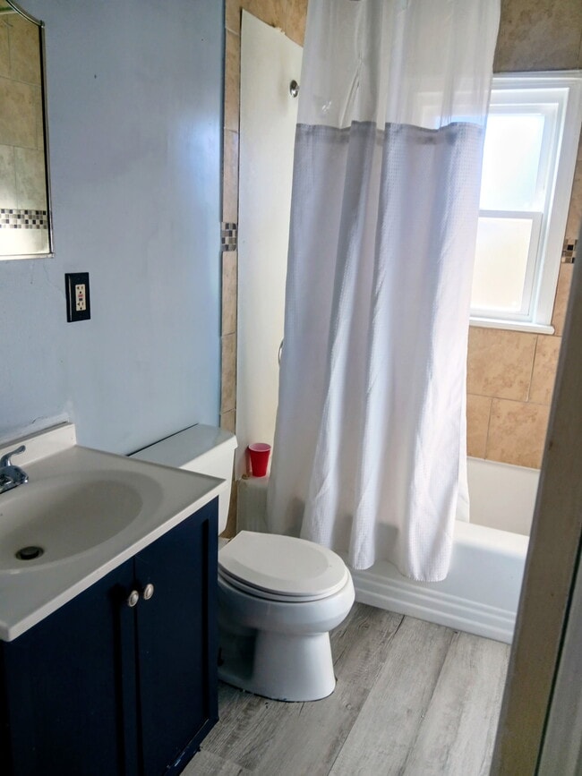 Photo - 2201 Floral Park Rd