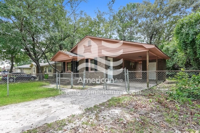 Photo - 144 Charmont Dr