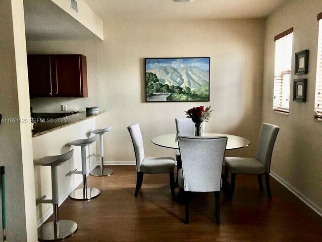 Photo - 11401 NW 89th St Unidad 205