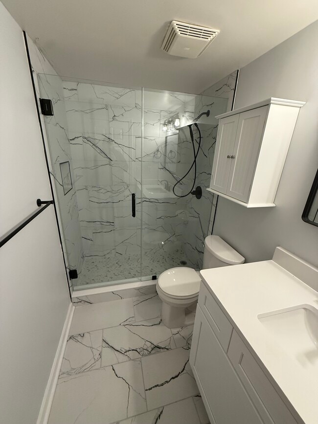 Photo - 405 W 7th St Unit 312