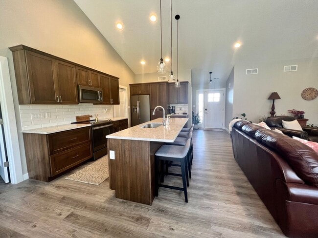 Photo - Fully Furnished 3-Bed House in Cedar Falls