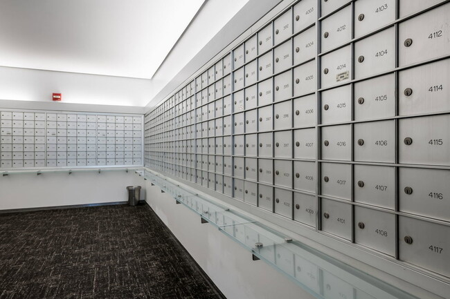 Photo - 2800 N Lake Shore Dr Unit 715