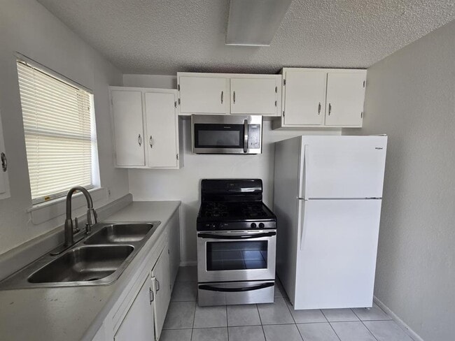 Photo - 6905 Bennett Ave