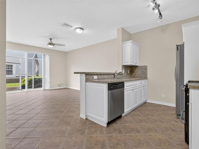 3677 San Simeon Cir