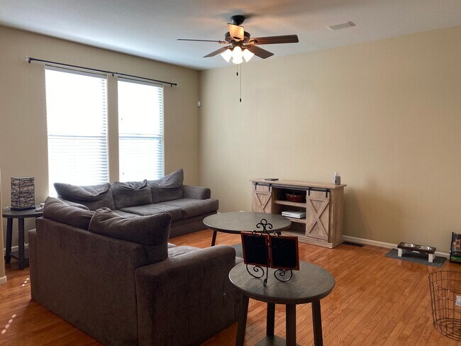 Photo - 6913 White Sand Pt