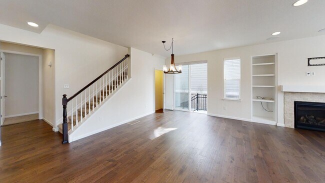 Photo - 511 E Hinsdale Ave Casa