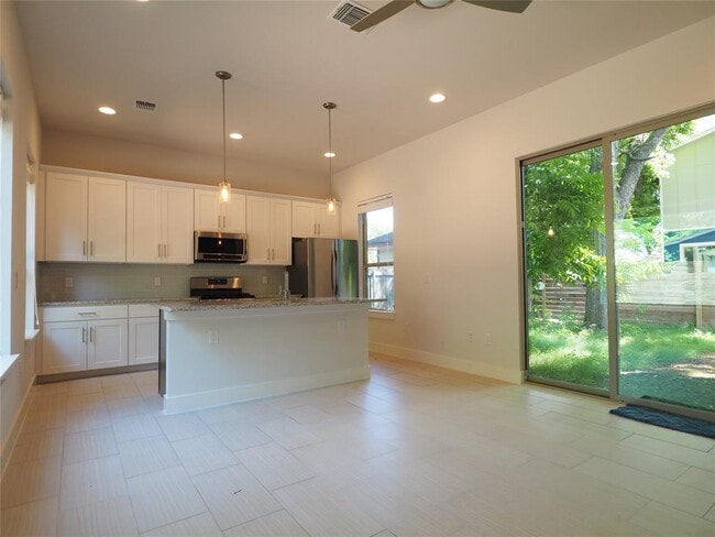 Photo - 1710 Garden St