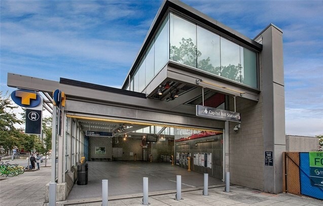 Train station 1.5 blocks away!