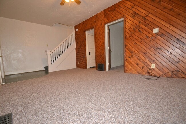 Photo - 567 Cross Ct