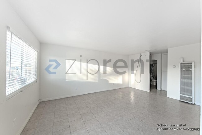 Photo - 11442 Brockman Ave Condominio