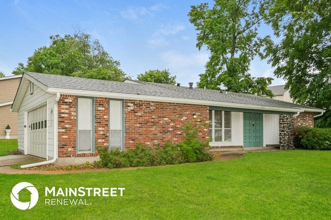 Photo - 900 Broadhurst Dr