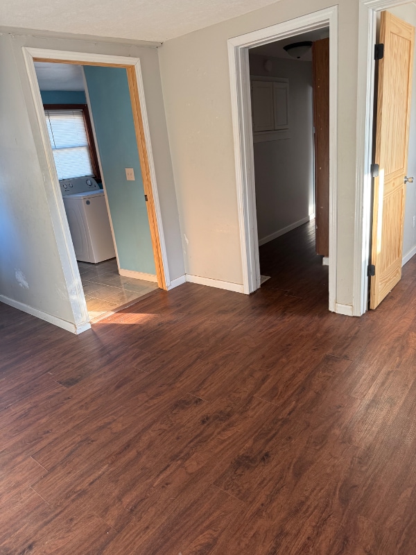 Photo - 327 W Shaw St