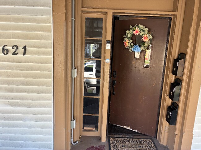 Photo - 621 Albany St Unidad 1W ( 1)