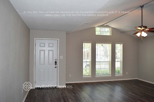 Photo - 1111 Hidden Creek Dr