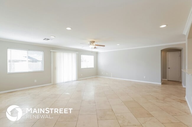 Photo - 4614 N 86th Dr