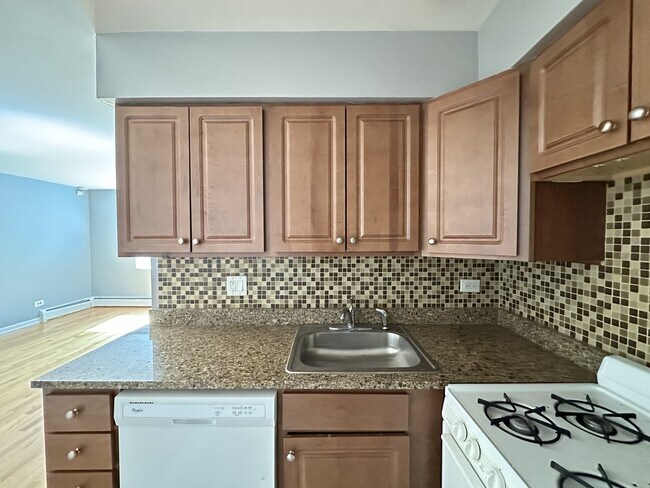 Photo - 5820 N Sheridan Rd Unidad 804