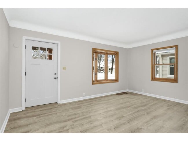 Photo - 3744 Perry Ave N