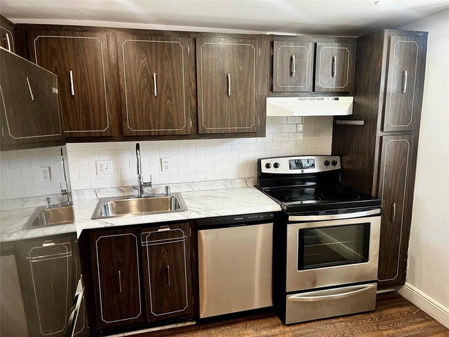 Photo - 8351 Sands Point Blvd Unidad A104