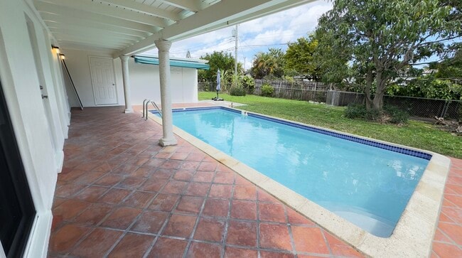 Photo - 3225 SW 94th Ave