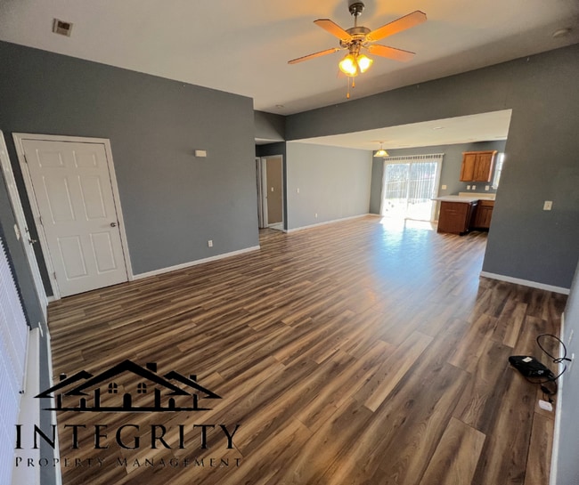 Photo - Single Family Home Close to FLW