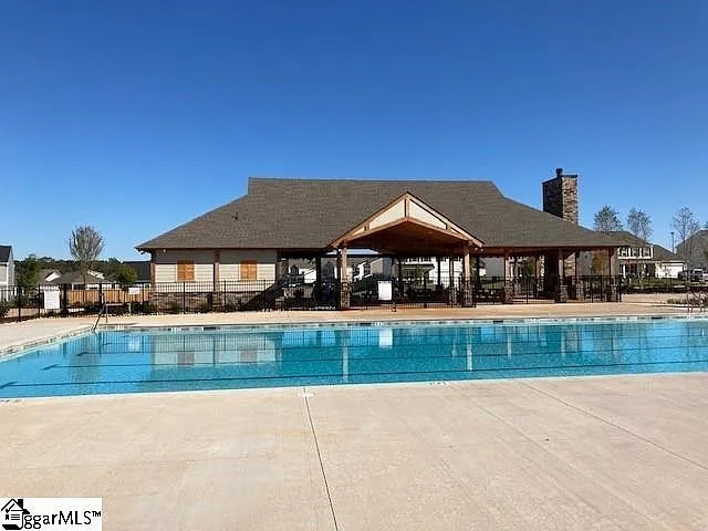 Photo - 333 Whittier St