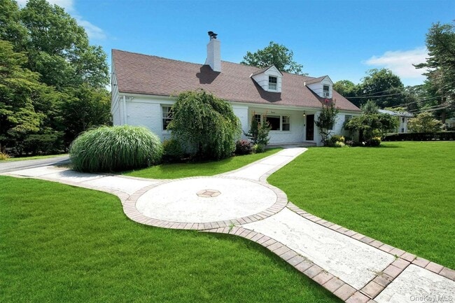 18 Addison Ln