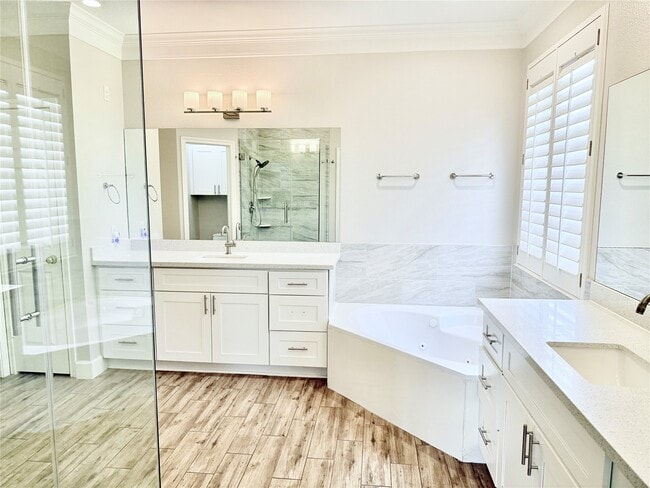 Photo - 5711 Silver Bay Ct