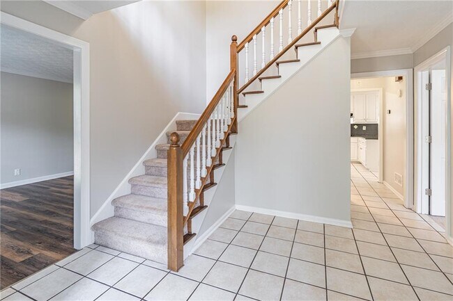 Photo - 736 Singley Dr