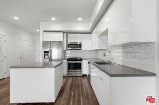 Photo - 1215 S Bedford Dr