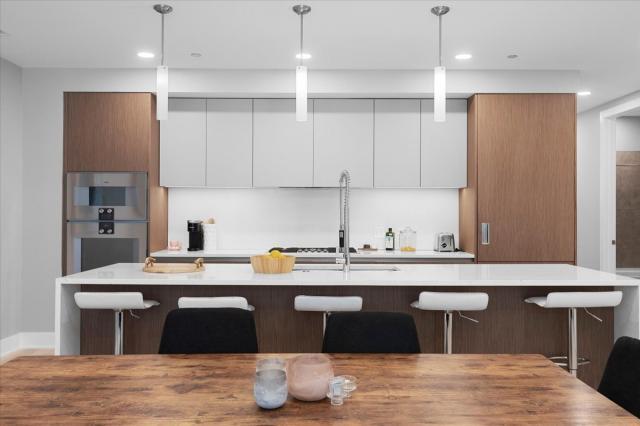 Photo - 3 bedroom in Chicago IL 60654 Unit 1002