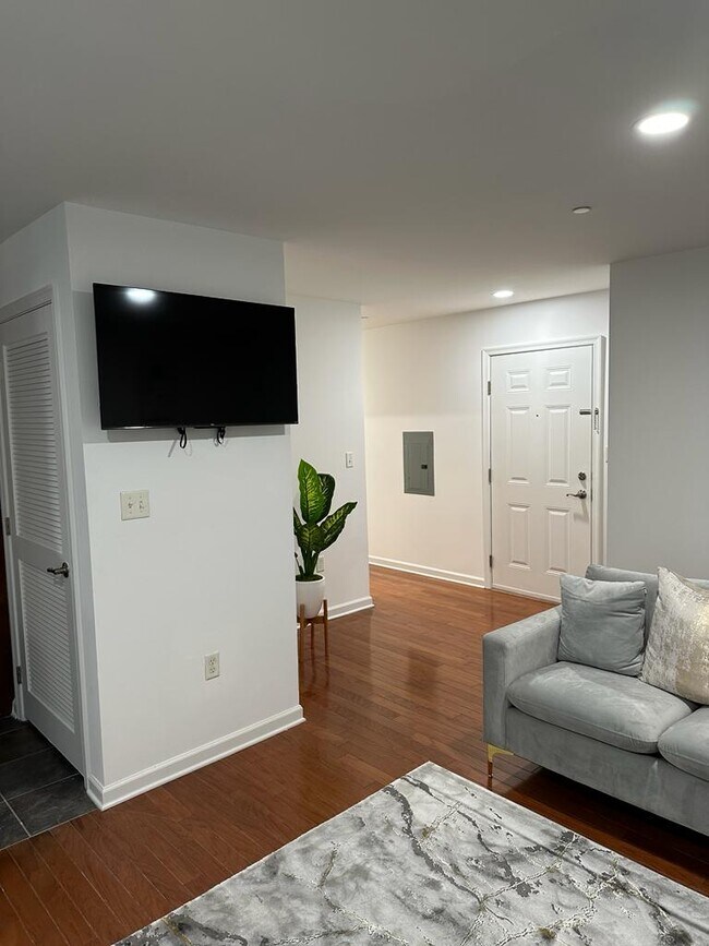 Photo - 1130 Fairmount Ave Unidad Apt104