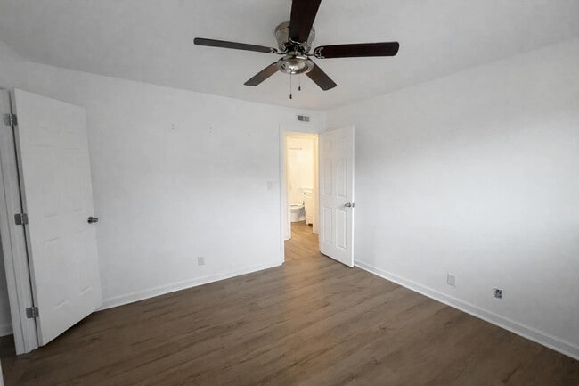 Photo - 2524 18th Pl S