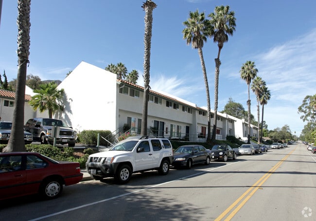 Valencia Apartments