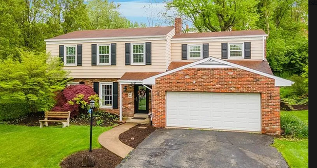 Beautiful Home in Upper St. Clair! - Beautiful Home in Upper St. Clair!