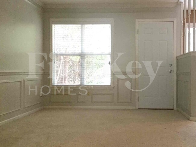 Photo - 8102 Kingston Dr