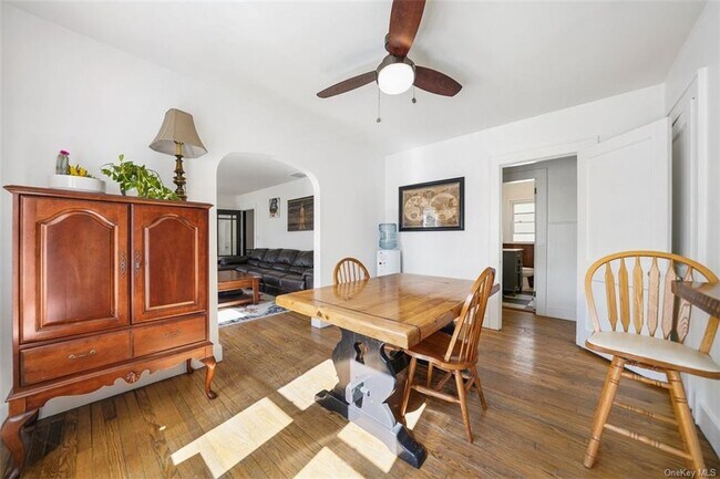 Photo - 1535 Lakes Rd