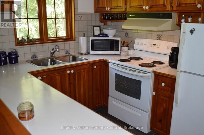 Photo - 103 Nordic Rd