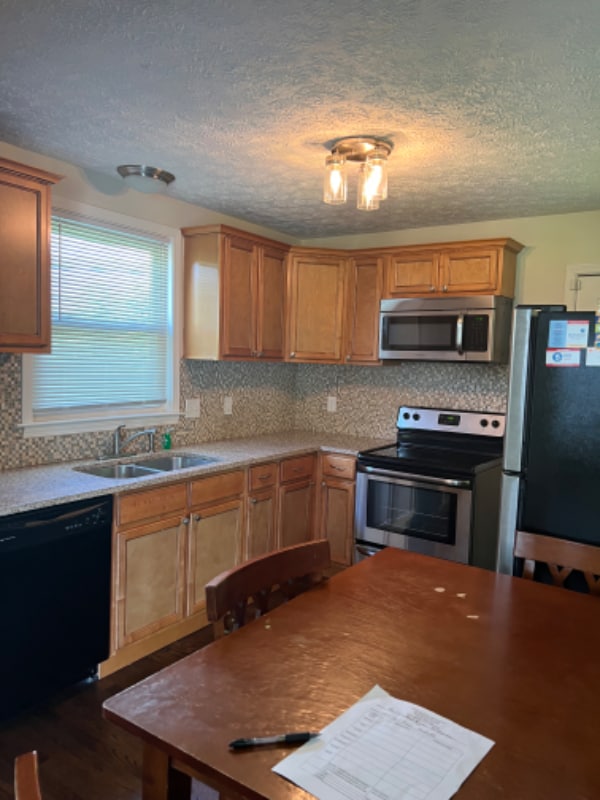 Photo - 5925 Carl Pl