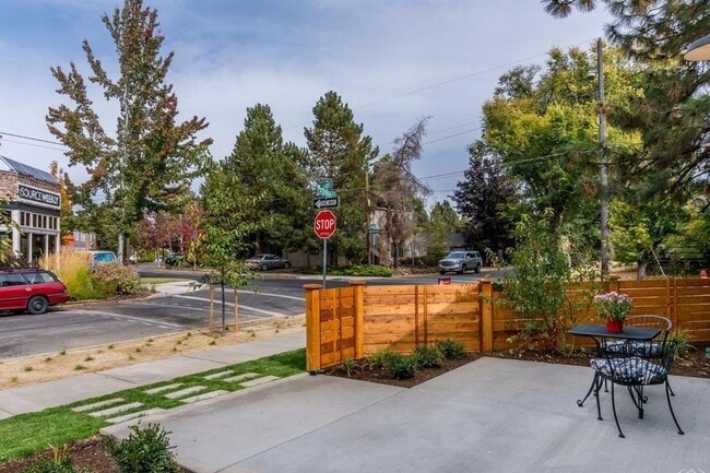 Photo - Modern Cottage in Prime Downtown Bend Loca...